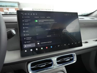 Leapmotor B10 Design Hybrid EV 18.8 kWh | Nu beschikbaar | Wltp 900km gecombineerd | Elektrisch 82km Wltp | Luxe uitvoering | Camera rondom | Stoel en stuurverwarming | Draadloze telefoonoplader | Keyless entry en start / 39