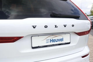 Volvo XC60 T6 Recharge AWD R-Design | Trekhaak | Parkeercamera |Panoramadak | Longe Range | Keyless / 14