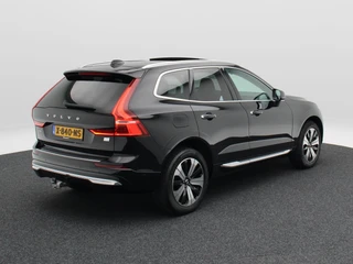 Volvo XC60 2.0 T8 455 Pk Plug-in hybrid AWD Plus Bright | Panoramadak | Trekhaak | 360° Camera | Harman Kardon | Leder | 19 Inch | 35.116 Km!! / 4