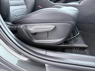 Kia Niro 1.6 GDi PHEV DynamicPlusLine  - Adaptive Cruise - Stoel/Stuurverwarming - Schuif/Kanteldak - Navigatie  - Apple Carplay/Android Auto Fabrieksgarantie 10-12-2032 of 150.000 km / 42