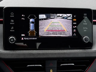 Skoda Kamiq 1.5 TSI 150 PK ACT Sport Business | Camera | Carplay | Stoelverwarming | Climate Control | Automaat / 18