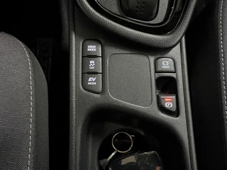 Toyota Yaris 1.5 Hybrid 115 First Edition/ NL auto/ Automaat/ Achteruitrijcamera / 30