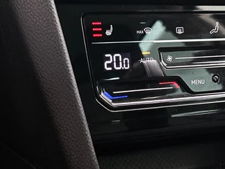 Volkswagen Passat Variant 1.5 TSI Business Automaat | Adaptive Cruise | Stoelverwarming | CarPlay | Trekhaak / 27
