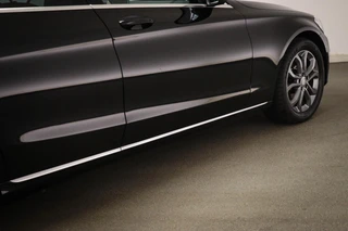 Mercedes-Benz C-Class Estate 200 Premium Plus / 26
