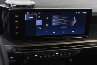 Lancia Ypsilon 1.2 Turbo Hybrid 110pk / 21
