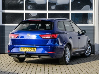 Seat Leon ST 1.0 EcoTSI Style Intense | Carplay | Keyless | Climate control | Cruise control | PDC v+a | Trekhaak / 2