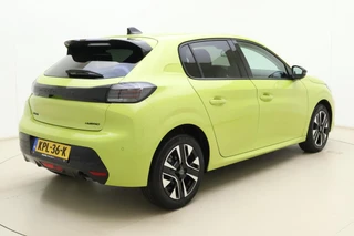 Peugeot 208 1.2 Hybrid 110 e-DCS6 Allure | Parkeersensoren | Appel Carplay/Android Auto draadloos | Climate Control | Cruise Control | Privacy Glass / 2