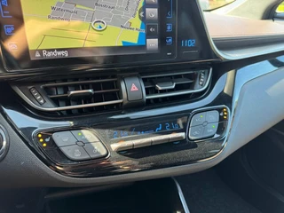 Toyota C-HR 1.2 EXECUTIVE Origineel Nederlands 1e eigenaar ACC Stoelverwarming Navigatie / 26