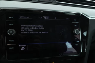Volkswagen Passat Variant 1.6 TDI Comfort Business  Automaat, Navigatie, Apple carplay, Climate, / 26