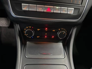 Mercedes-Benz A-Class 180 Business Solution/ Automaat/ NL auto/ Sensoren/ Achteruitrijcamera / 29
