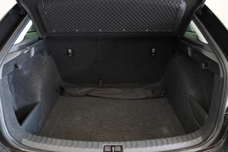 Škoda Scala 1.5 TSI Business Edition  Cruise/Climate 17''LM PDC LED 150PK! 24 Maanden garantie* (Vraag naar de voorwaarden) / 19