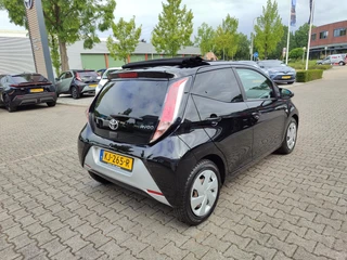 Toyota Aygo 1.0 VVT-i X-WAVE CABRIO / 4