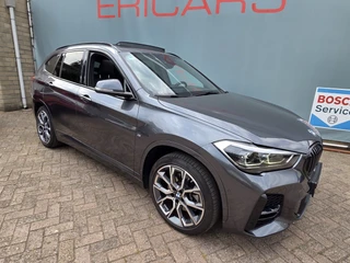 BMW X1 xDrive25e eDrive M pakket HUD LEER SPORT PANODAK / 5
