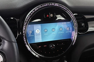 MINI Electric Camden Go Edition 33 kWh SOH 97% Apple CarPlay Achteruitrijcamera Sportstoelen Stoelverwarming / 14