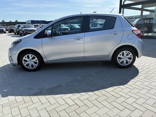 Toyota Yaris 1.0 VVT-i Aspiration 5-Deurs | Climate control | Camera | Navigatie | Cruise control | Elektrisch Pakket | Bluetooth telefoonvoorbereiding / 31