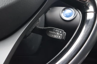 Toyota C-HR 1.8 HYBRID STYLE / 13