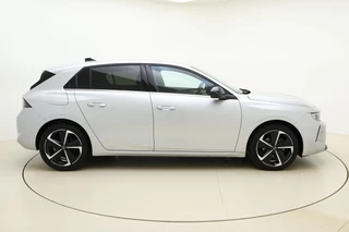 Opel Astra 1.2 Elegance 130 PK Automaat | Navigatie | Climate control | Keyless | Lichtmetalen velgen | Camera | Getint glas | Cruise control | Parkeersensoren | Demo | / 10