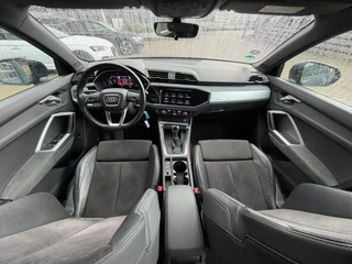 Audi Q3 35 TFSI S Line / Virtual / ACC / Led Matrix / Trekhaak . / 36