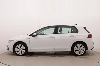 Volkswagen Golf 1.5 eTSI Style | Adaptive Cruise | Navi | Stoel-/Stuurverwarming | CarPlay | / 4