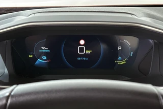Peugeot e-2008 EV Allure Pack 50 kWh Stoelverwarming Camera Apple CarPlay / 12