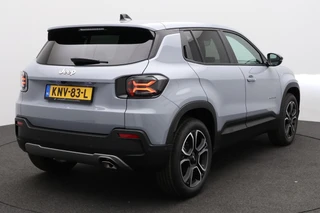 Jeep Avenger 1.2 e-Hybrid Summit / ACTIE / 4
