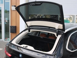 BMW 5-serie Touring 530e Luxury Line | SOH 91% | LASER LED | H&K audio / 31