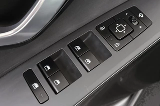 Kia Niro 1.6 GDi Hybrid DynamicPlusLine Elektrische Stoelen Leder Achteruitrijcamera / 31