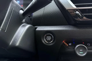 Citroen C4 1.2 Puretech 130pk Automaat Shine Pack Business | Navigatie | Adapt. Cruise control | Lederen stoelen elektrisch en verwarmd | Head-up display | Keyless | Apple Carplay/Android Auto | 18" Lichtmetalen velgen / 33
