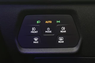 CUPRA Leon Sportstourer 1.4 e-Hybrid Stoelverwarming Apple CarPlay Keyless Achteruitrijcamera / 26