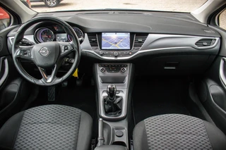 Opel Astra 1.4 Turbo 150 PK Edition | Trekhaak | 1450 KG Trekgewicht | Navigatie | Climate Control | PDC V+A | Mistlampen Voor | Rijklaar / 4