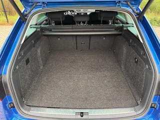 Škoda Superb Combi 1.4 TSI iV Business Edition Camera | PDC | Carplay | Stoelverwarming | / 11