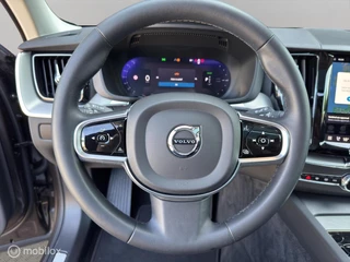 Volvo XC60 2.0 T6 Plug-in hybrid AWD Plus Dark / 11