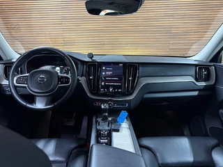 Volvo XC60 2.0 T5 Inscription | 250PK | Automaat | Leder | Camera | Trekhaak | Pano | Navi | 12,3” Digitaal Display / 7