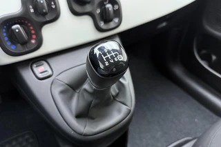 Fiat Pandina 1.0 Cross | NIEUW | Zwart dak | 8 jaar fabrieksgarantie | Lichtmetalen velgen | Hoge instap | Dakrails | Navigatie via carplay | Extra getint glas / 19
