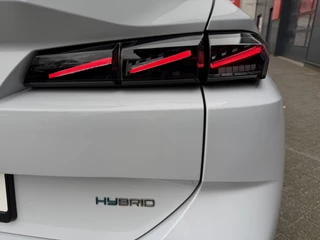 Peugeot 308 SW 180pk Plug-in Hybrid GT (Elektrisch Schuifdak - Elektrische Klep - Leder/Alcantara incl Stoelverwarming/ geheugen - 360gr Camera - Adaptieve Cruise Controle - Parkeersensoren V+A - LED - Keyless Entry) / 51