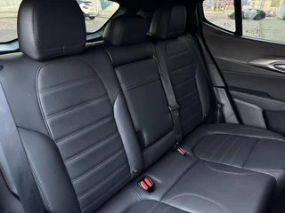 Alfa Romeo Tonale 1.5T Hybrid Edizione Speciale / 19