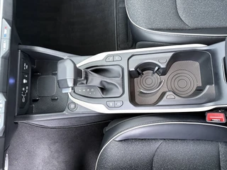 Kia K4 1.0 T-GDi MHEV GT-Line Launch Edition (pano) - Schuif/kantel dak - Stoel/stuurverwarming - AppleCarplay - Android Auto - 7 jaar of 150.000km fabrieksgarantie / 31