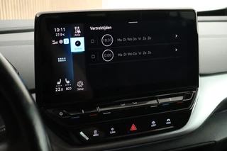 Volkswagen ID.4 First 77 kWh SOH 90% Trekhaak Stoelverwarming Camera Navigatie / 33