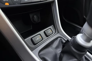 Suzuki S-Cross 1.4 Boosterjet Stijl 140pk | Panoramadak | Navigatie | Camera | Lederen Bekleding | Climate Control | Stoelverwarming | Cruise Control Adaptief / 26