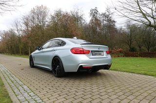 BMW 4 Serie Gran Coupé 440i High Executive Edition M-sport  | Concaver | BTW | Head Up | Stoelverwarming | Schuif-kantel | Leder | Remus | Keyless | / 19