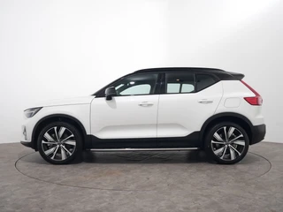 Volvo EX40 SINGLE MOTOR PLUS BLACK EDITION 70 KWH 100% SOH  | Trekhaak | Harman Kardon | Warmtepomp / 7