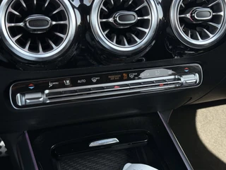 Mercedes-Benz GLA 250 e Business Solution AMG / 35