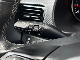 Kia Stonic 1.0 T-GDi MHEV GT-Line Automaat | Navi | Clima | Camera | Stoel-/Stuurverwarming | Apple Carplay | Android Auto | Lane Assist | Cruise Control | / 16
