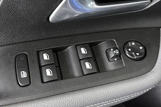 Opel Mokka 1.2 Edition Stuur/Stoelverwarming Camera Keyless Apple CarPlay / 29
