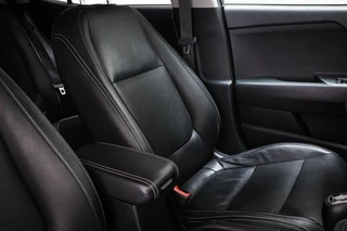 Kia Stonic 1.0 T-GDi MHEV GT-Line | LEDER | STUURVERWARMING | DAB | APPLE | CAMERA / 10