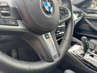 BMW 5 Serie 540I XD Massage Memory Stoelkoeling Parfum Panoramadak Stoelverwarming voor en achter Ramvol! / 25