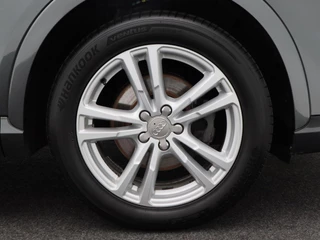 Audi Q3 1.4 TFSi 150 Pk Automaat S-Line | Trekhaak | Half Leer | Cruise Control | Camera | Climatronic | Navigatie | 18 Inch / 6