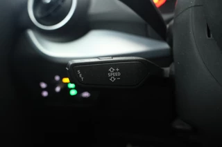 Audi Q2 30 TFSI Sport  S-line! Leer, Cruise, Navigatie / 26