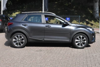 Kia Stonic 1.0 T-GDi DynamicLine 1e Eigenaar | Navigatie | Camera | 12 mnd BOVAG garantie | Whatsapp 06-53188999 / 20