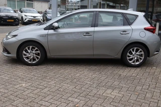 Toyota Auris 1.8 HYBRID ASPIRATION 5-DEURS CAMERA CRUISE NL-AUTO AFN.TREKHAAK NAVI CRUISE LM-VELGEN / 18